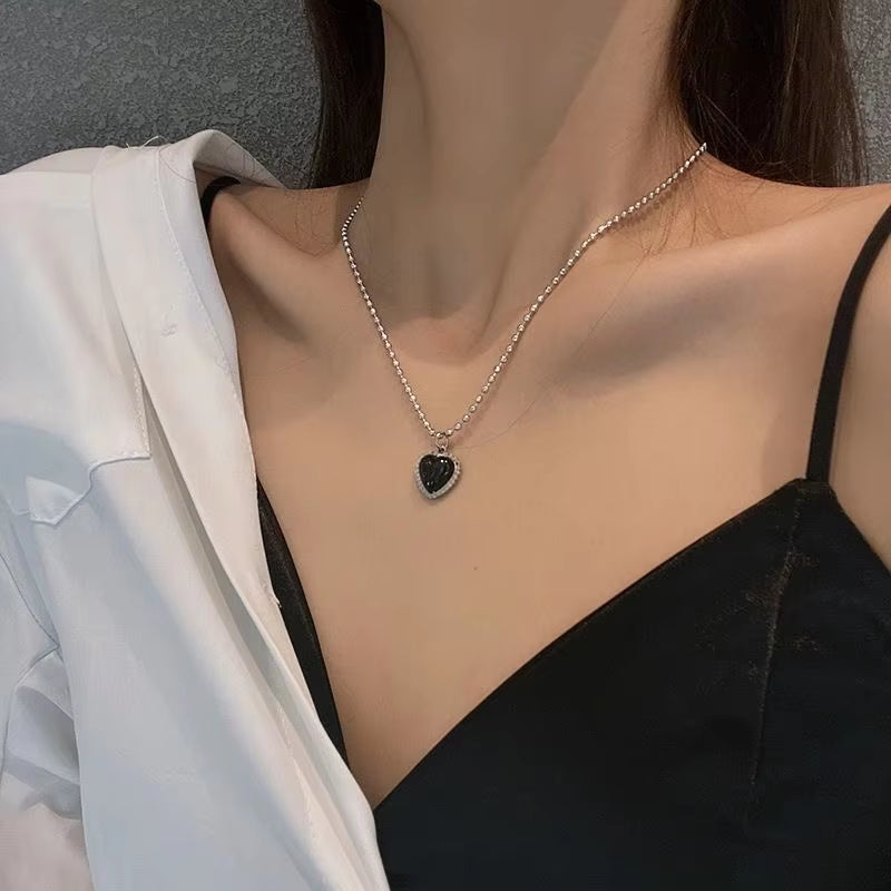 Elevate Your Elegance with the Popular Sparkling Clavicle Chain Choker Necklace for Women - Perfect for Weddings, Parties, and Birthday Celebrations